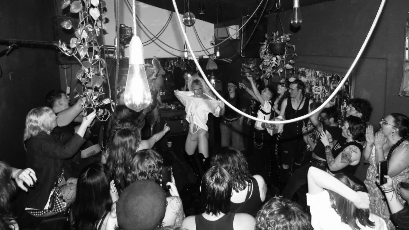 clutch: UPSIZED