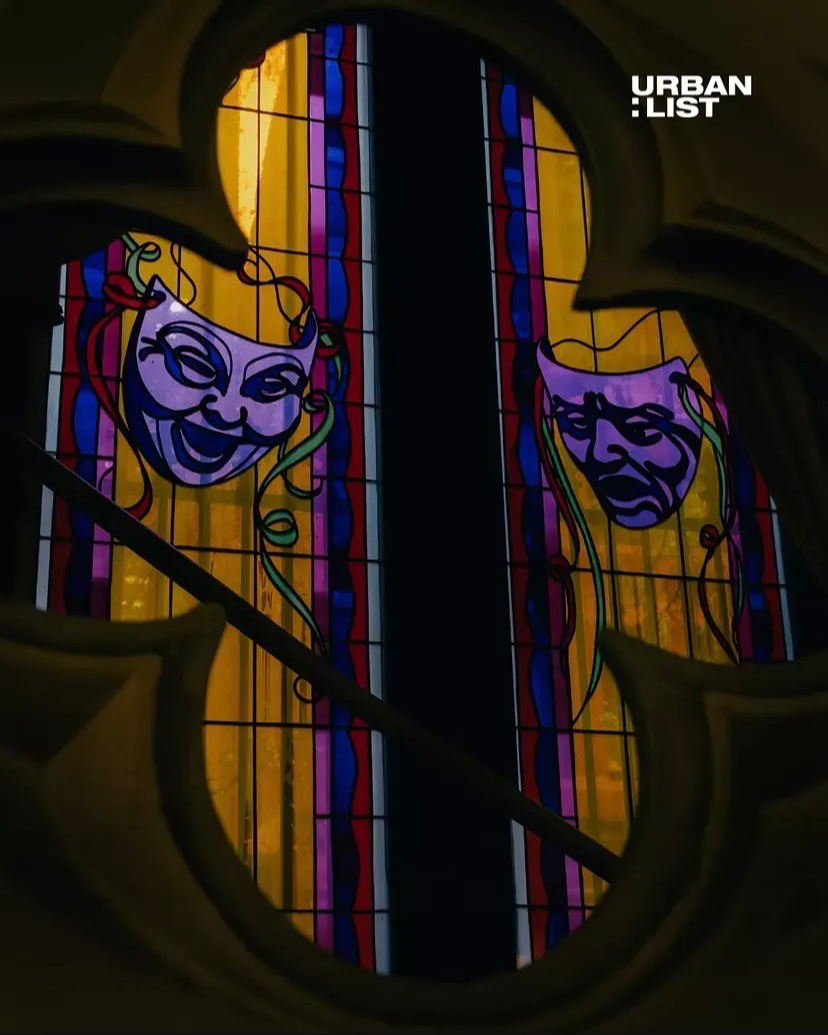 Divine playhouse